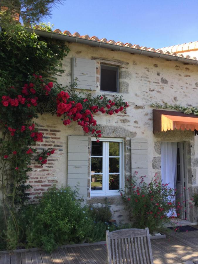 Adilly Les Epis Du Vent B&B 외부 사진