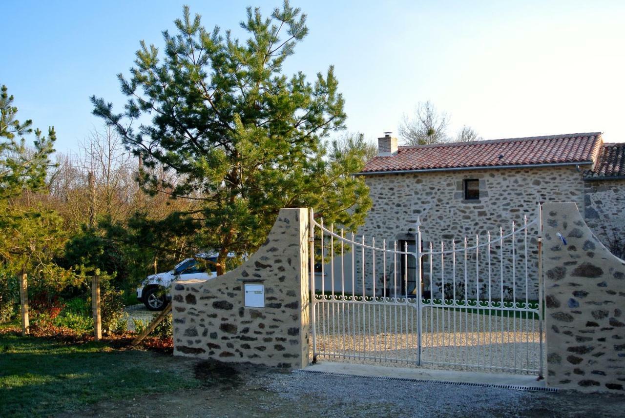 Adilly Les Epis Du Vent B&B 외부 사진