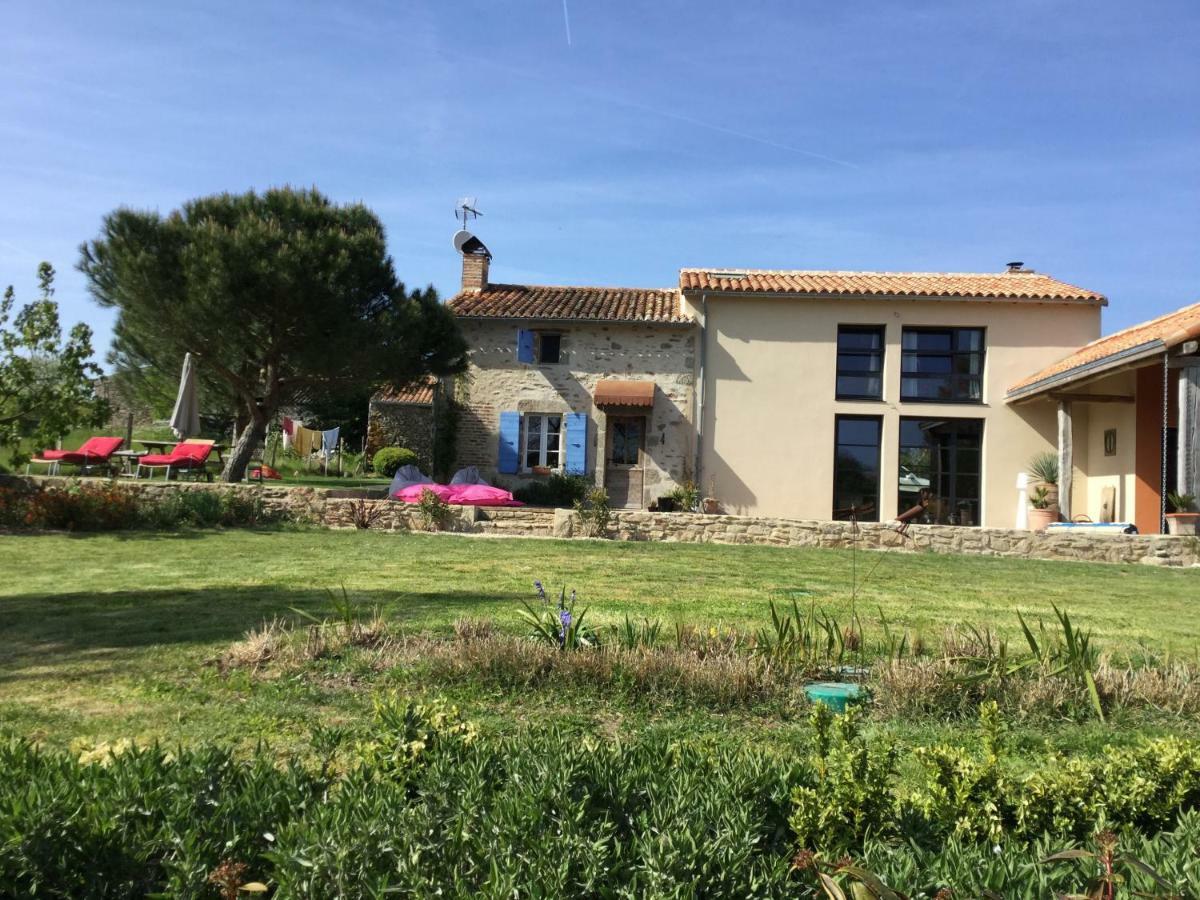 Adilly Les Epis Du Vent B&B 외부 사진